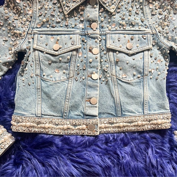 New! Alice & Olivia Nelson Crystal & Pearl Embellished Denim Jacket - Picture 9 of 12